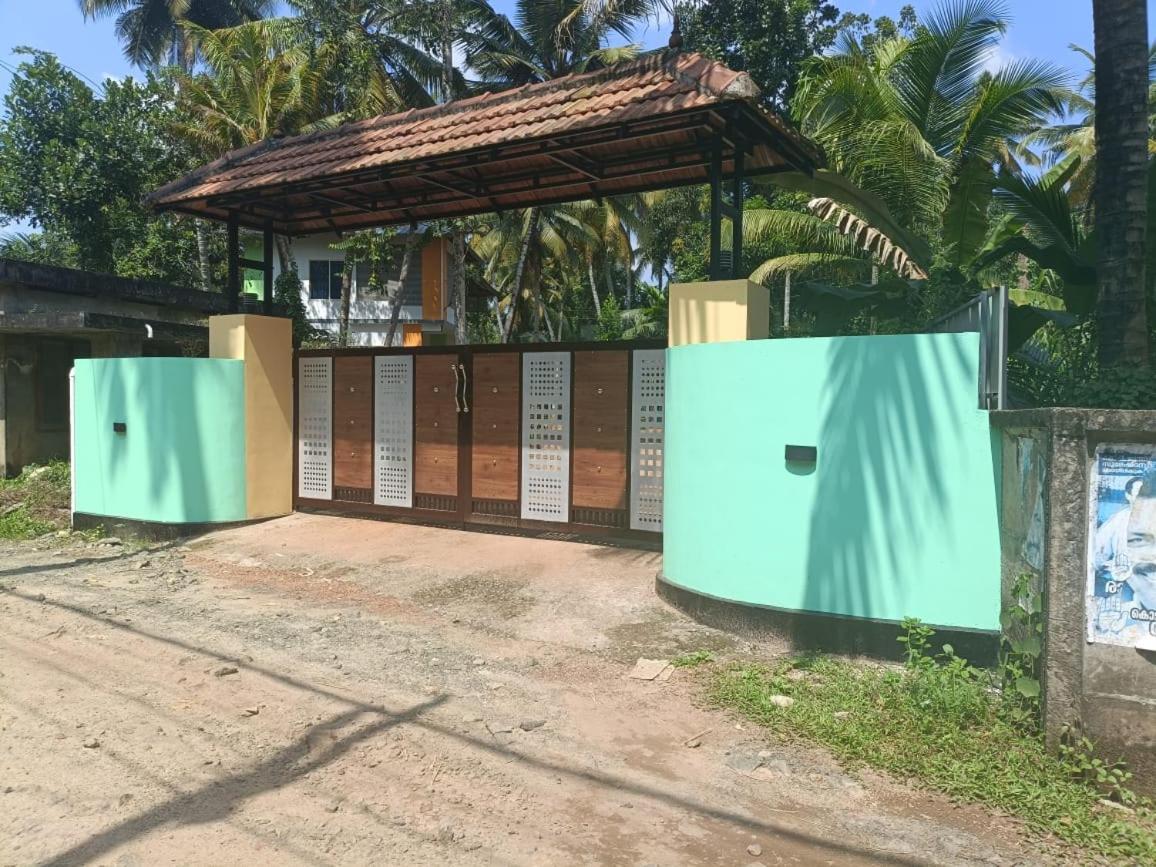 Dilkush Munroe Homestay Kollam Bagian luar foto